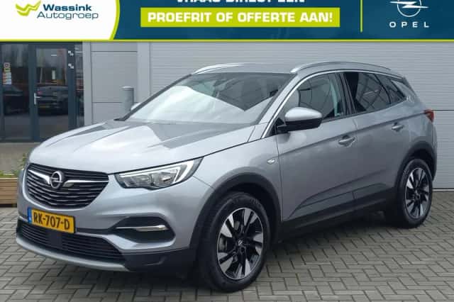 Opel Grandland X (2017) thumbnail 1