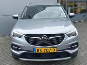 Opel Grandland X (2017) thumbnail 2