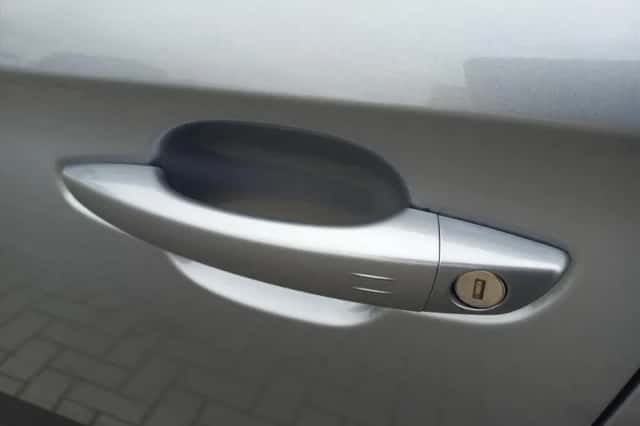 Opel Grandland X (2017) thumbnail 35
