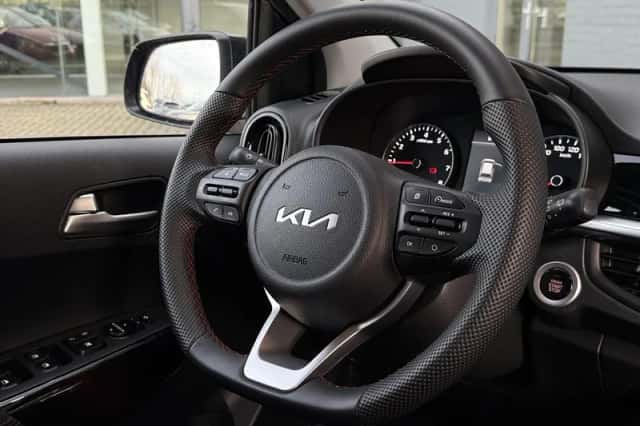 Kia Picanto (2024) thumbnail 17