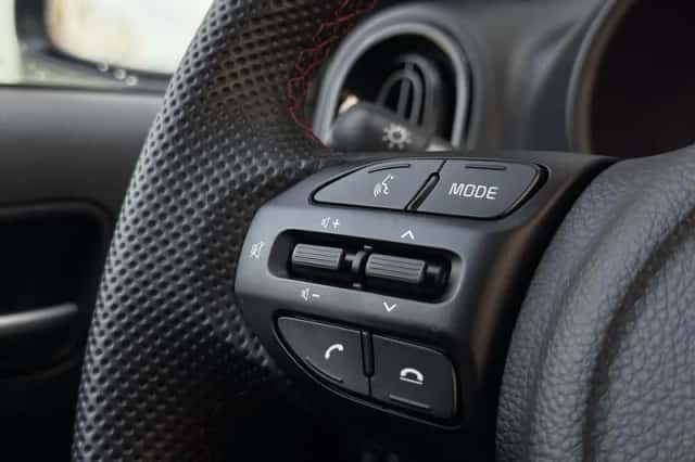 Kia Picanto (2024) thumbnail 21