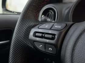 Kia Picanto (2024) thumbnail 21