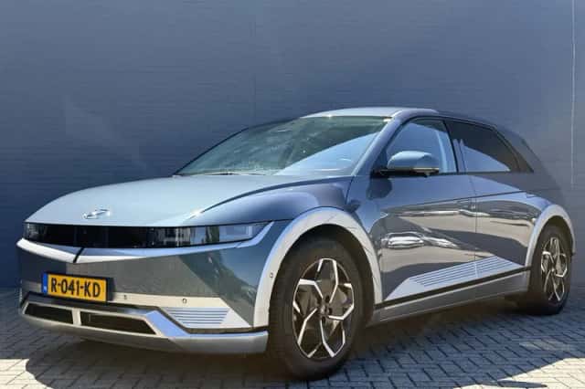 Hyundai Ioniq 5 (2022) thumbnail 2