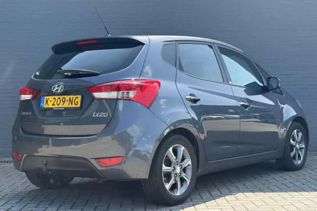 Hyundai ix20 (2016) thumbnail 6