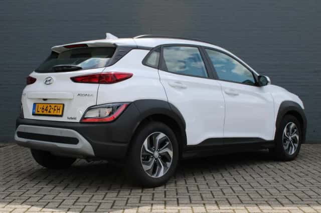 Hyundai Kona (2021) thumbnail 6