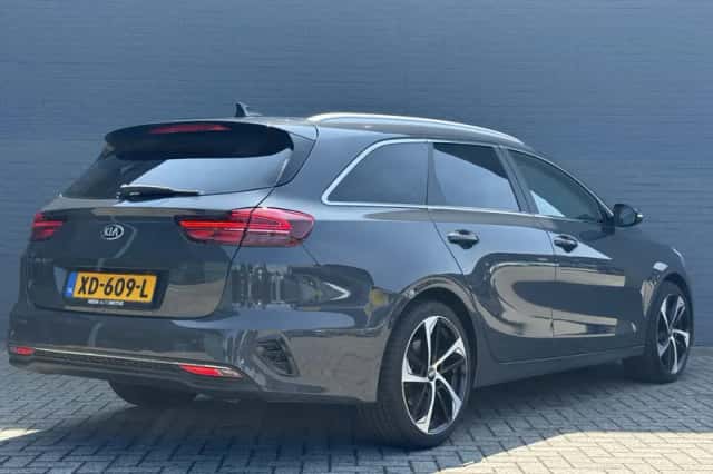 Kia Ceed Sportswagon (2018) thumbnail 6