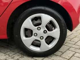 Kia Picanto (2013) thumbnail 10