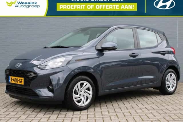 Hyundai i10 (2023) thumbnail 1