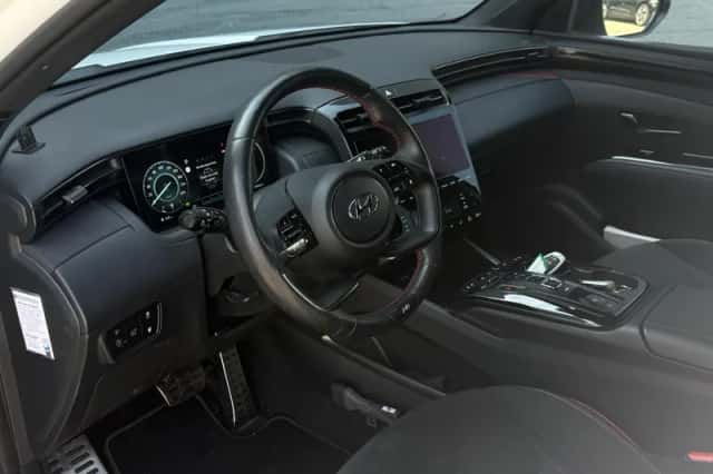Hyundai Tucson (2023) thumbnail 12