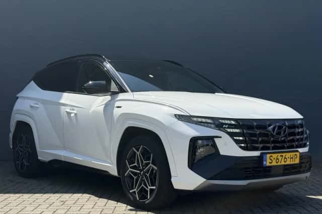 Hyundai Tucson (2023) thumbnail 4