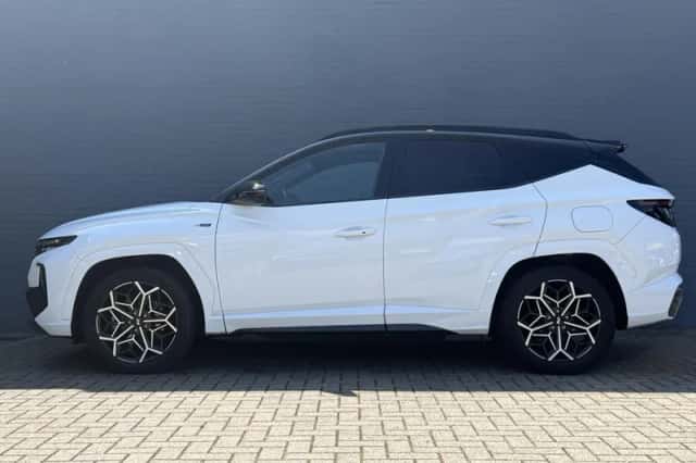 Hyundai Tucson (2023) thumbnail 9