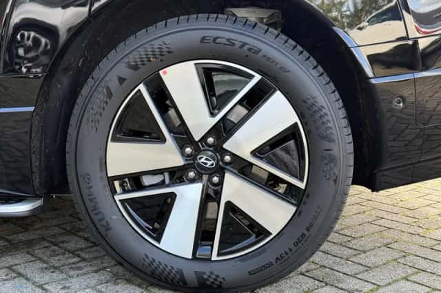 Hyundai Ioniq 9 (2025) thumbnail 11