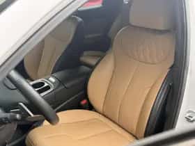 Hyundai Santa Fe (2023) thumbnail 12
