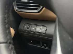 Hyundai Santa Fe (2023) thumbnail 26
