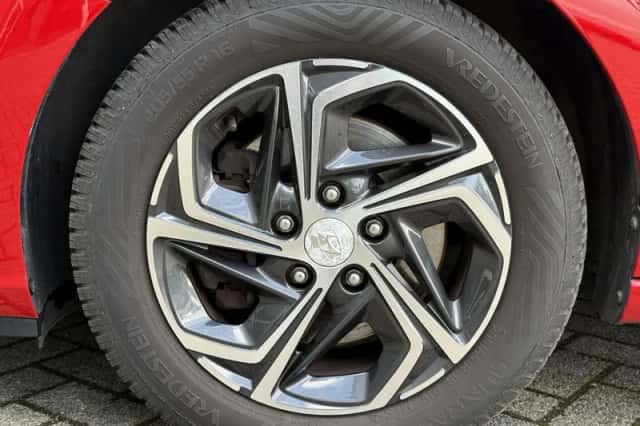 Hyundai i30 (2021) thumbnail 11
