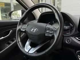 Hyundai i30 (2021) thumbnail 18