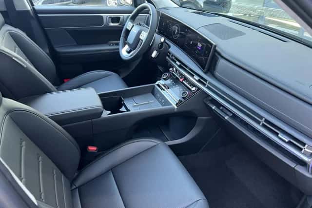 Hyundai Santa Fe (2025) thumbnail 23