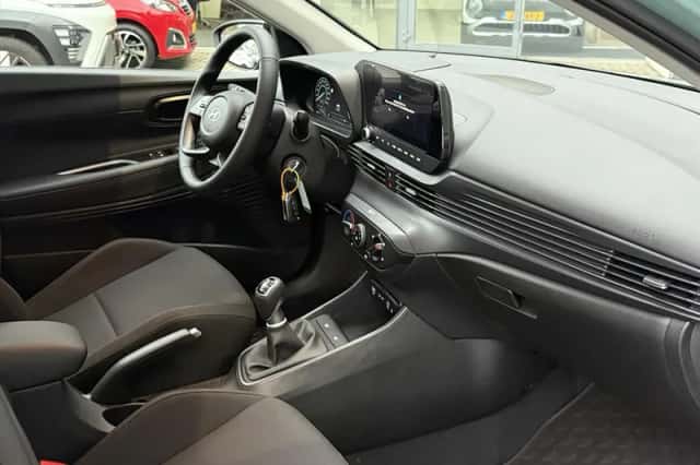 Hyundai Bayon (2025) thumbnail 12
