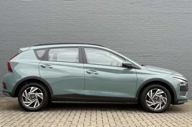 Hyundai Bayon (2025) thumbnail 4