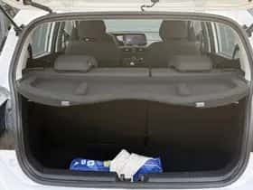 Hyundai i10 (2023) thumbnail 17