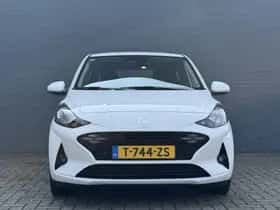 Hyundai i10 (2023) thumbnail 3