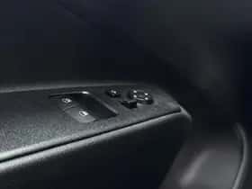 Hyundai i10 (2023) thumbnail 25