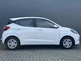 Hyundai i10 (2023) thumbnail 5