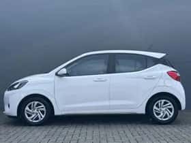 Hyundai i10 (2023) thumbnail 9