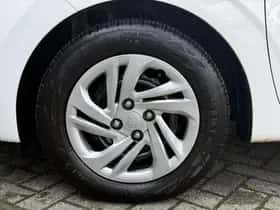 Hyundai i10 (2023) thumbnail 10