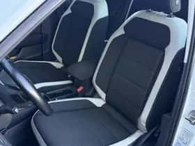 Volkswagen T-Roc (2018) thumbnail 13