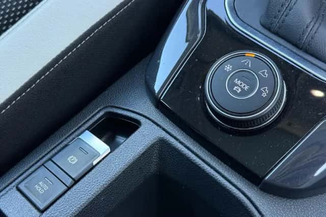 Volkswagen T-Roc (2018) thumbnail 29