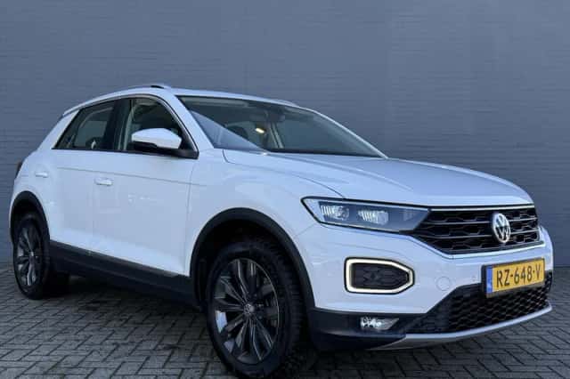 Volkswagen T-Roc (2018) thumbnail 4