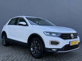 Volkswagen T-Roc (2018) thumbnail 4