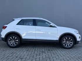 Volkswagen T-Roc (2018) thumbnail 5