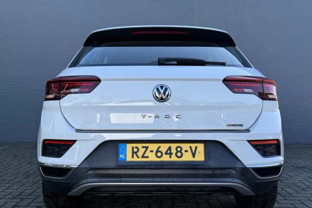 Volkswagen T-Roc (2018) thumbnail 7