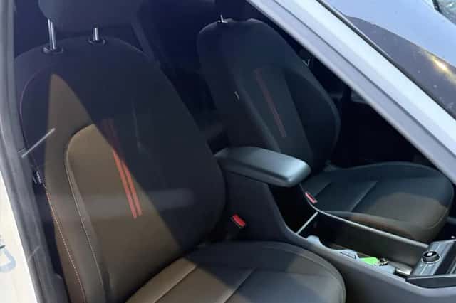 Hyundai Kona (2023) thumbnail 13