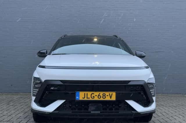 Hyundai Kona (2023) thumbnail 3