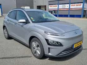Hyundai Kona (2022) thumbnail 2
