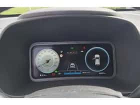 Hyundai Kona (2022) thumbnail 7