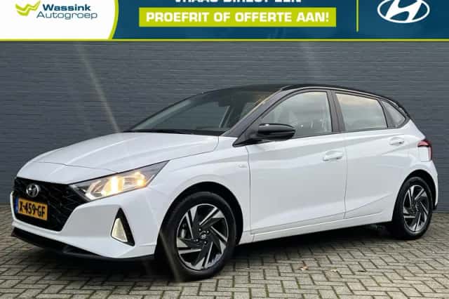 Hyundai i20 (2024) thumbnail 1