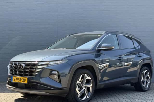 Hyundai Tucson (2023) thumbnail 2