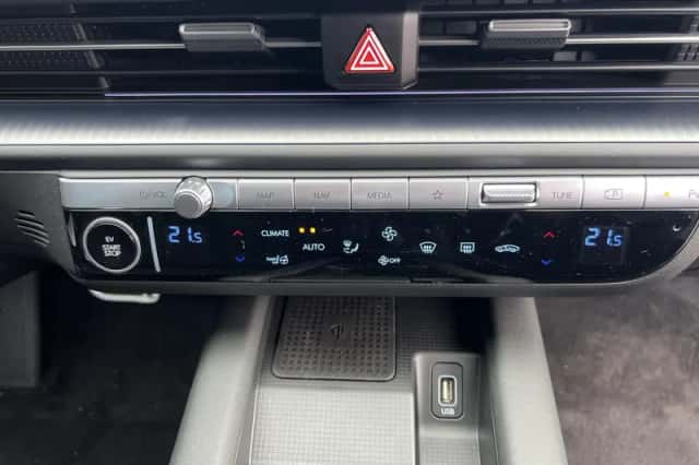 Hyundai Ioniq 6 (2025) thumbnail 22