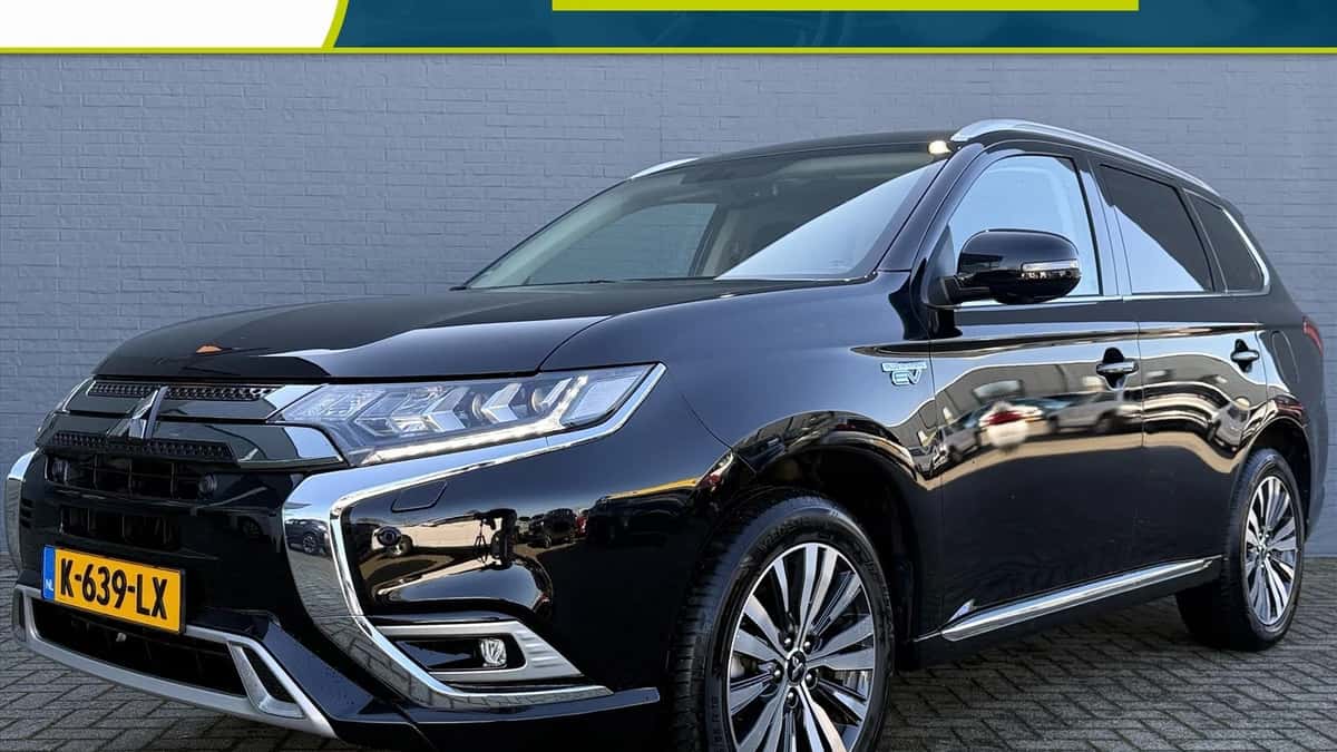 Mitsubishi Outlander (2021) — foto 1