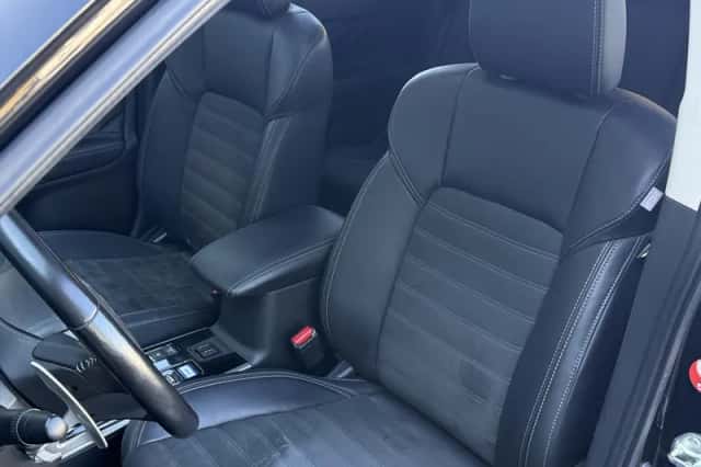 Mitsubishi Outlander (2021) thumbnail 12