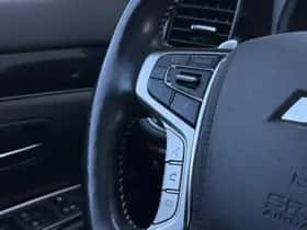 Mitsubishi Outlander (2021) thumbnail 22