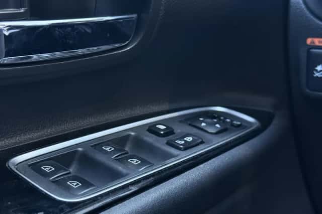 Mitsubishi Outlander (2021) thumbnail 24