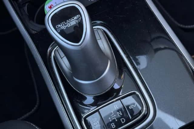 Mitsubishi Outlander (2021) thumbnail 30