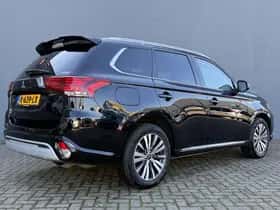 Mitsubishi Outlander (2021) thumbnail 6