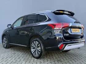 Mitsubishi Outlander (2021) thumbnail 8