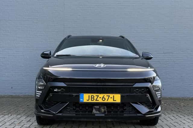 Hyundai Kona (2024) thumbnail 4